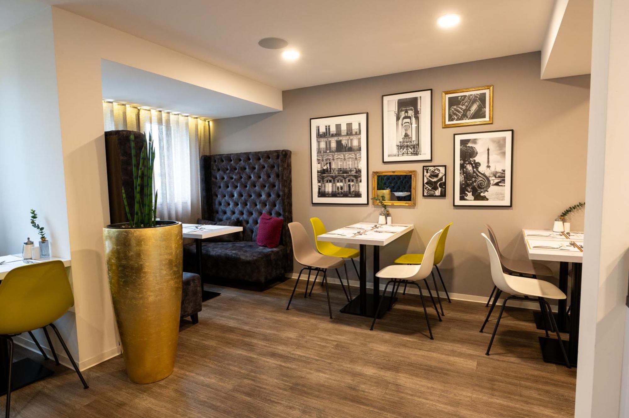 V Boutique Hotel Бёблинген Экстерьер фото